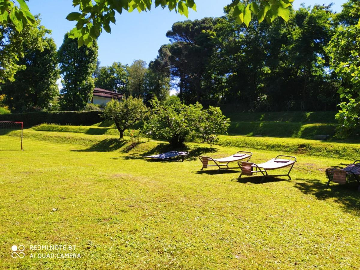 "La Selvetta" Bed And Breakfast Buguggiate Екстериор снимка
