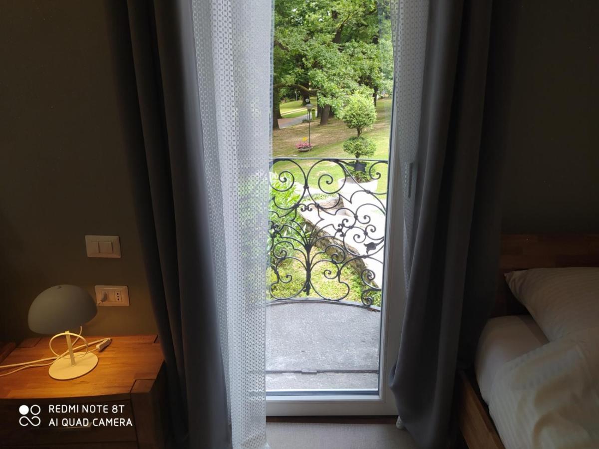 "La Selvetta" Bed And Breakfast Buguggiate Екстериор снимка