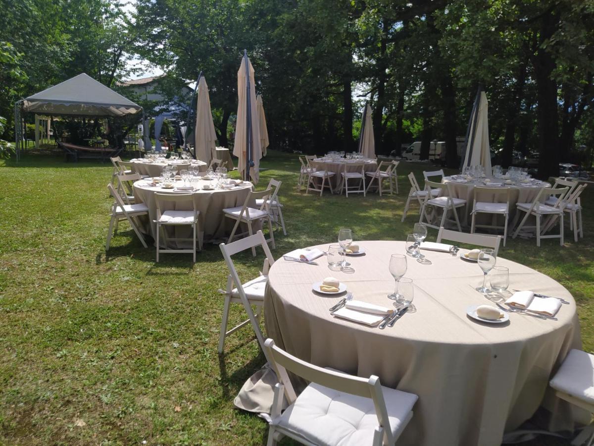 "La Selvetta" Bed And Breakfast Buguggiate Екстериор снимка