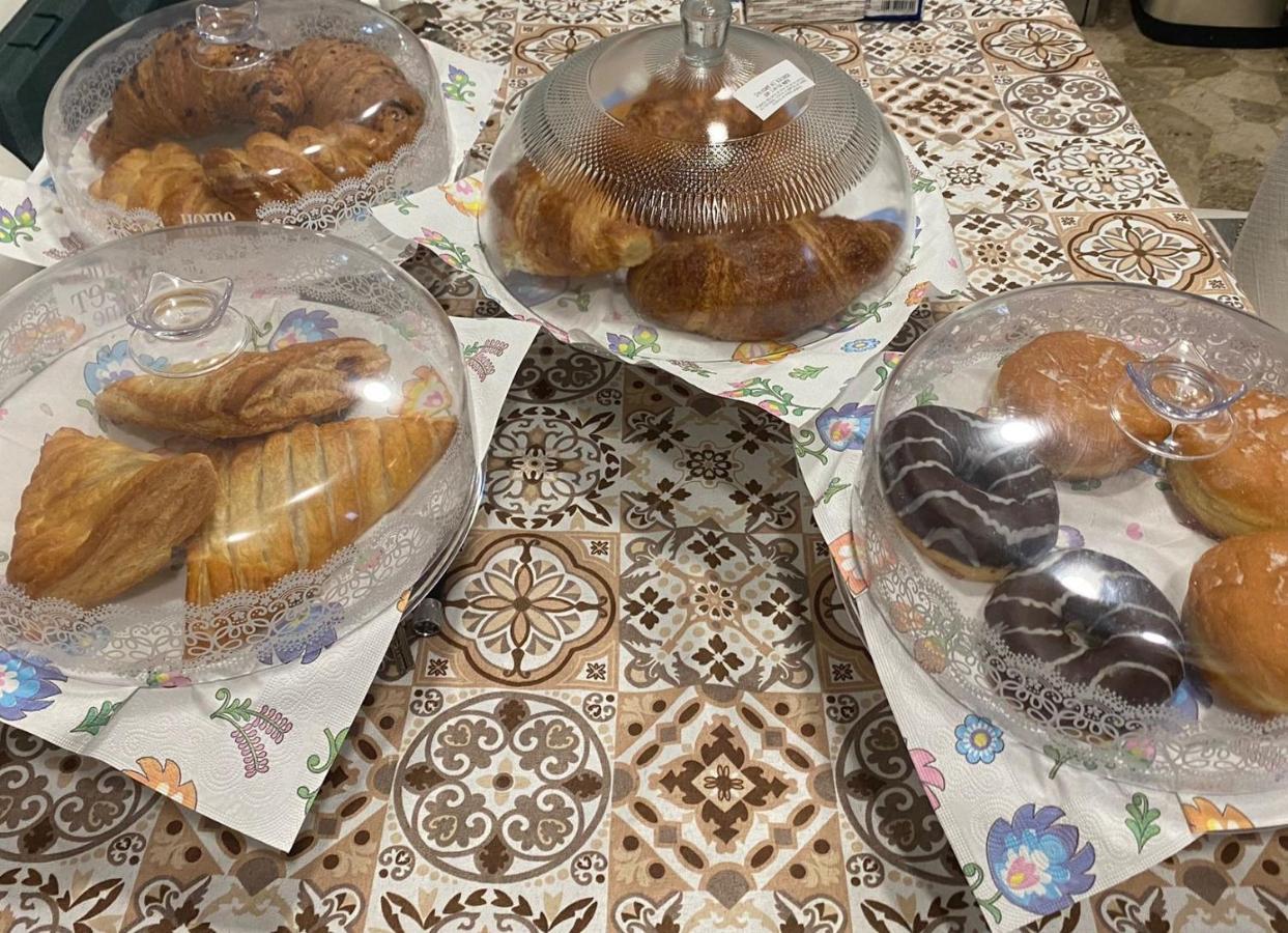 "La Selvetta" Bed And Breakfast Buguggiate Екстериор снимка