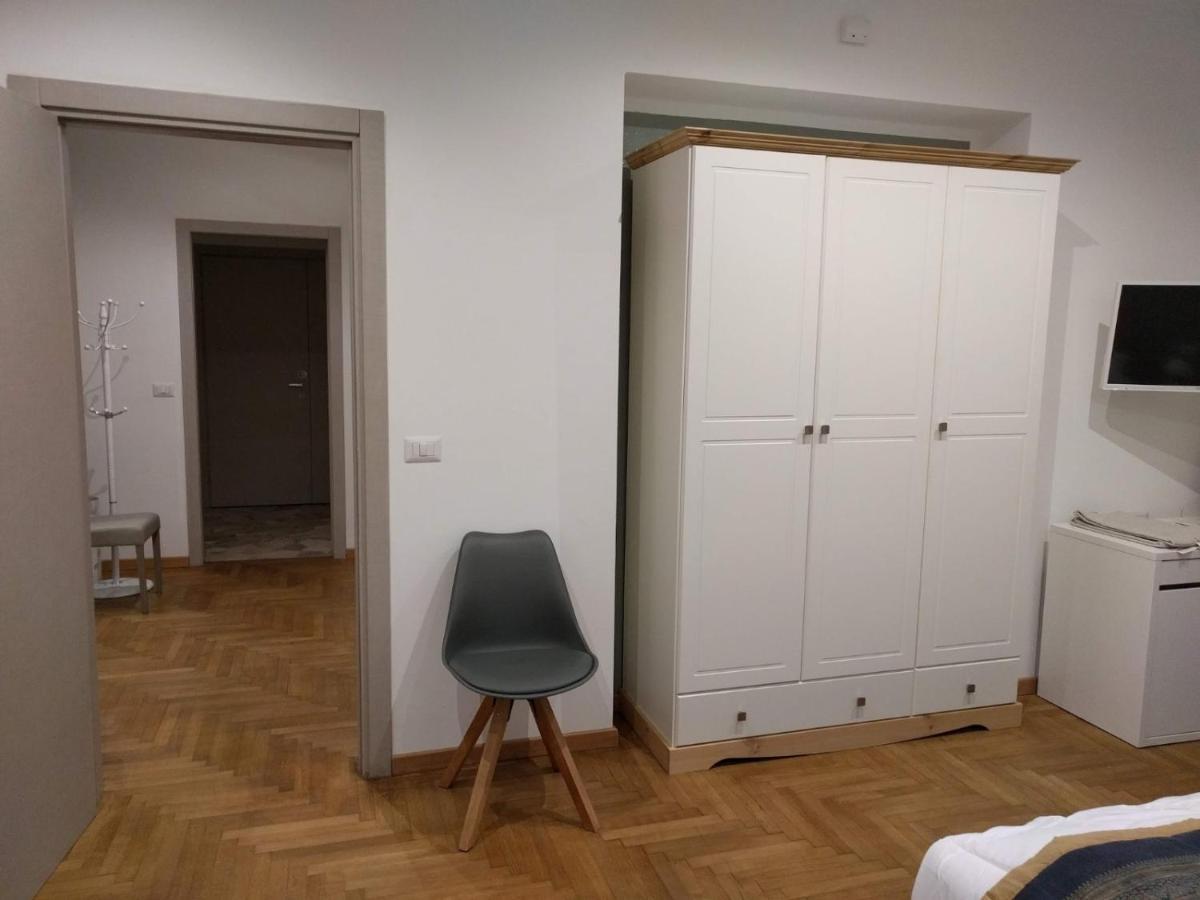 "La Selvetta" Bed And Breakfast Buguggiate Екстериор снимка