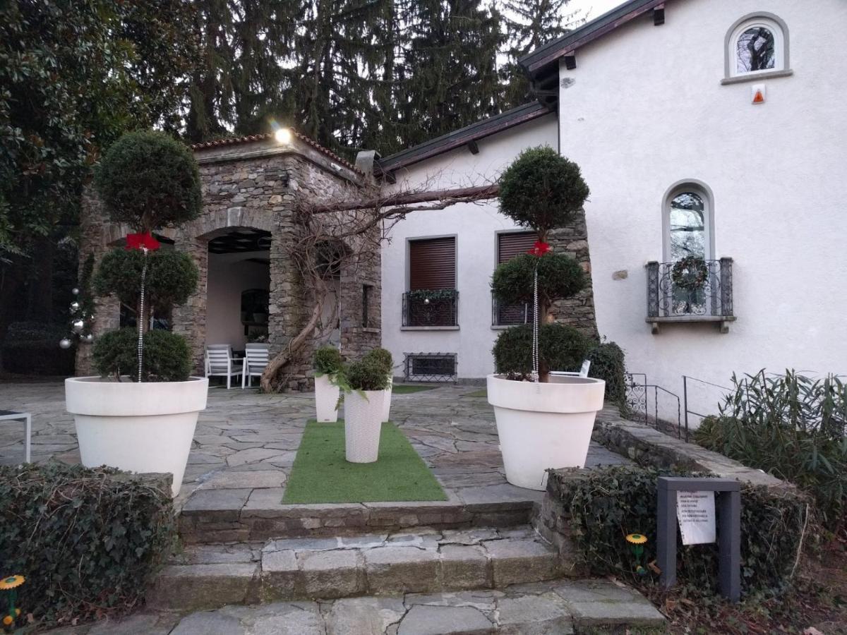 "La Selvetta" Bed And Breakfast Buguggiate Екстериор снимка