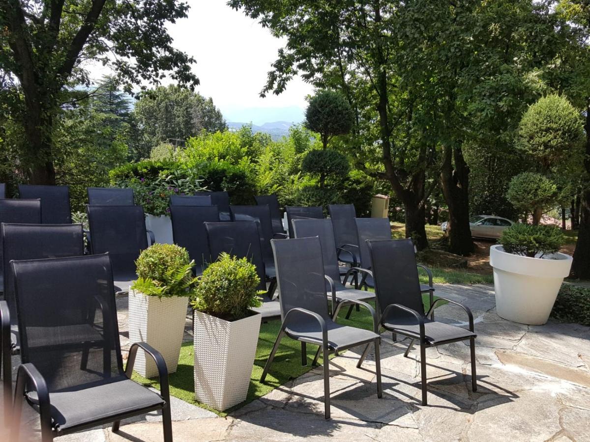 "La Selvetta" Bed And Breakfast Buguggiate Екстериор снимка