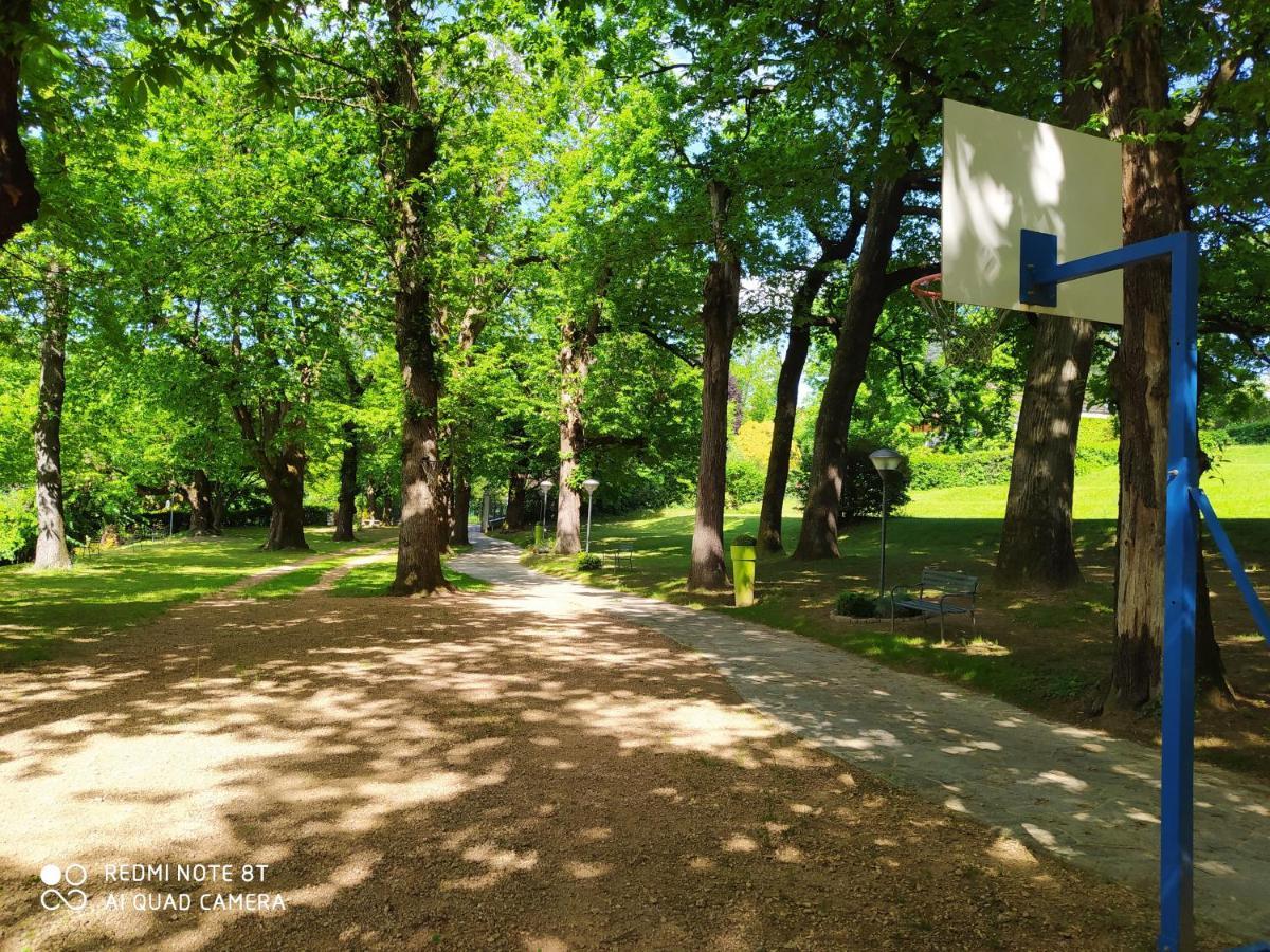 "La Selvetta" Bed And Breakfast Buguggiate Екстериор снимка