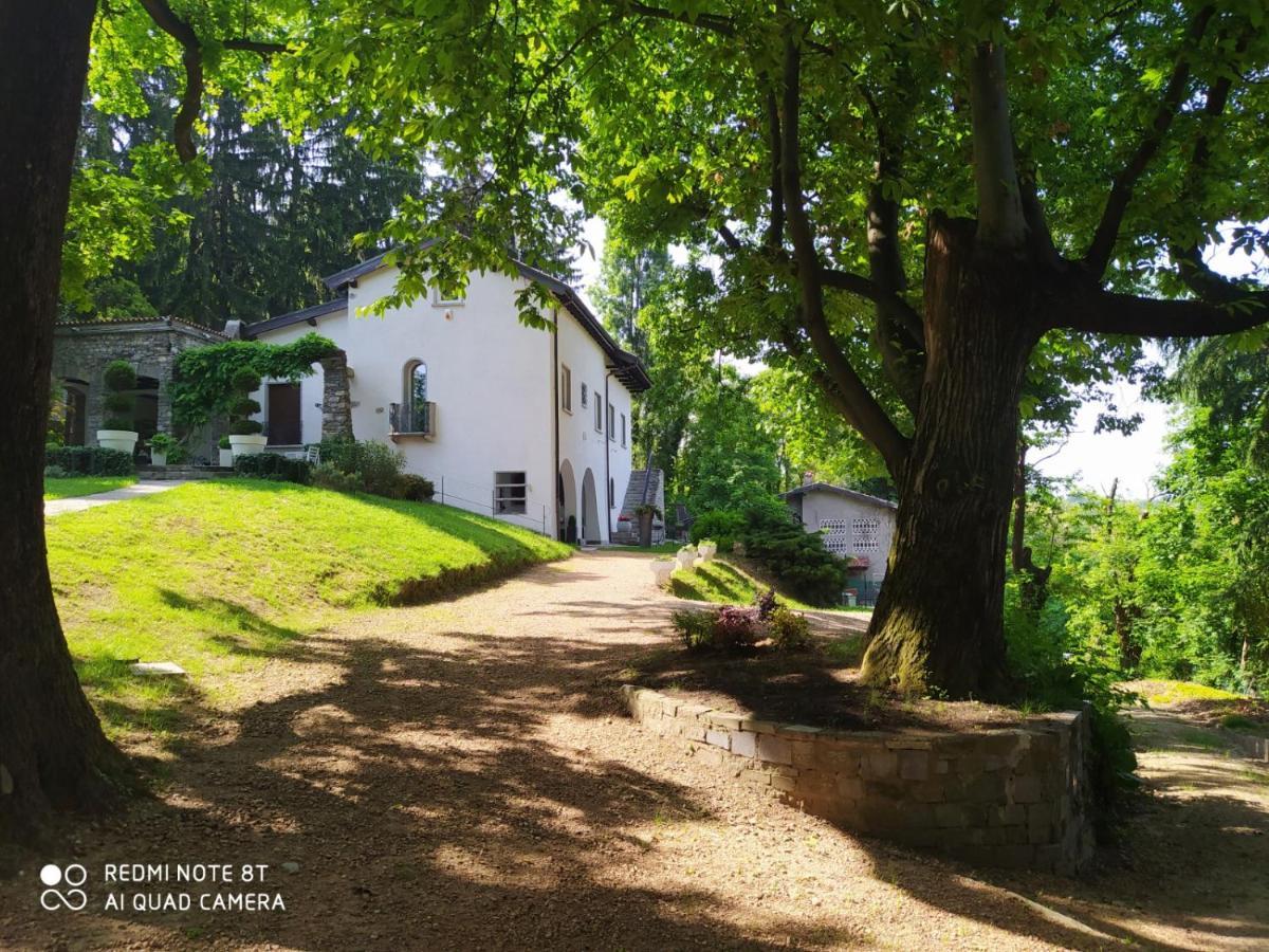 "La Selvetta" Bed And Breakfast Buguggiate Екстериор снимка