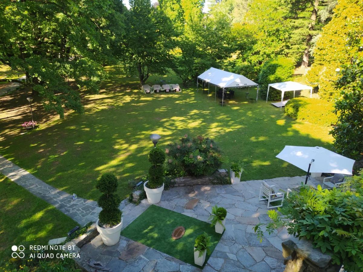 "La Selvetta" Bed And Breakfast Buguggiate Екстериор снимка